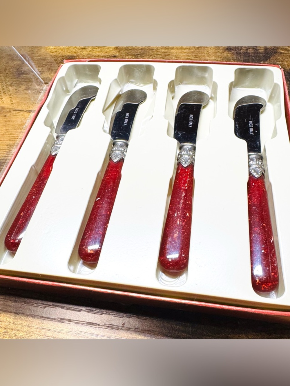 Napoleon 4pc Italian Spreader Knife Set Red Silver Acrylic Charcuterie - Picture 5 of 7